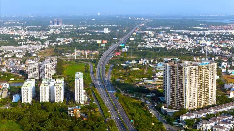 Bất Động Sản Phía Nam Duy Trì Sức Nóng Cuối Năm