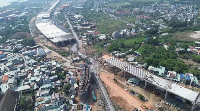 Bộ trưởng Xây dựng: Cần sớm mở rộng trục nối TP HCM - Long Thành lên 12 làn