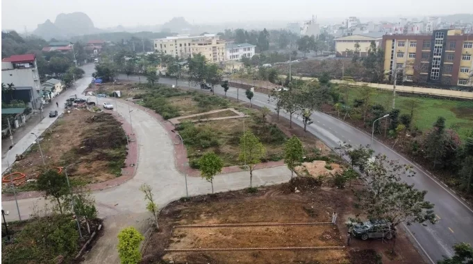 Đất đấu giá phía tây Hà Nội trúng cao nhất gần 16 tỷ đồng